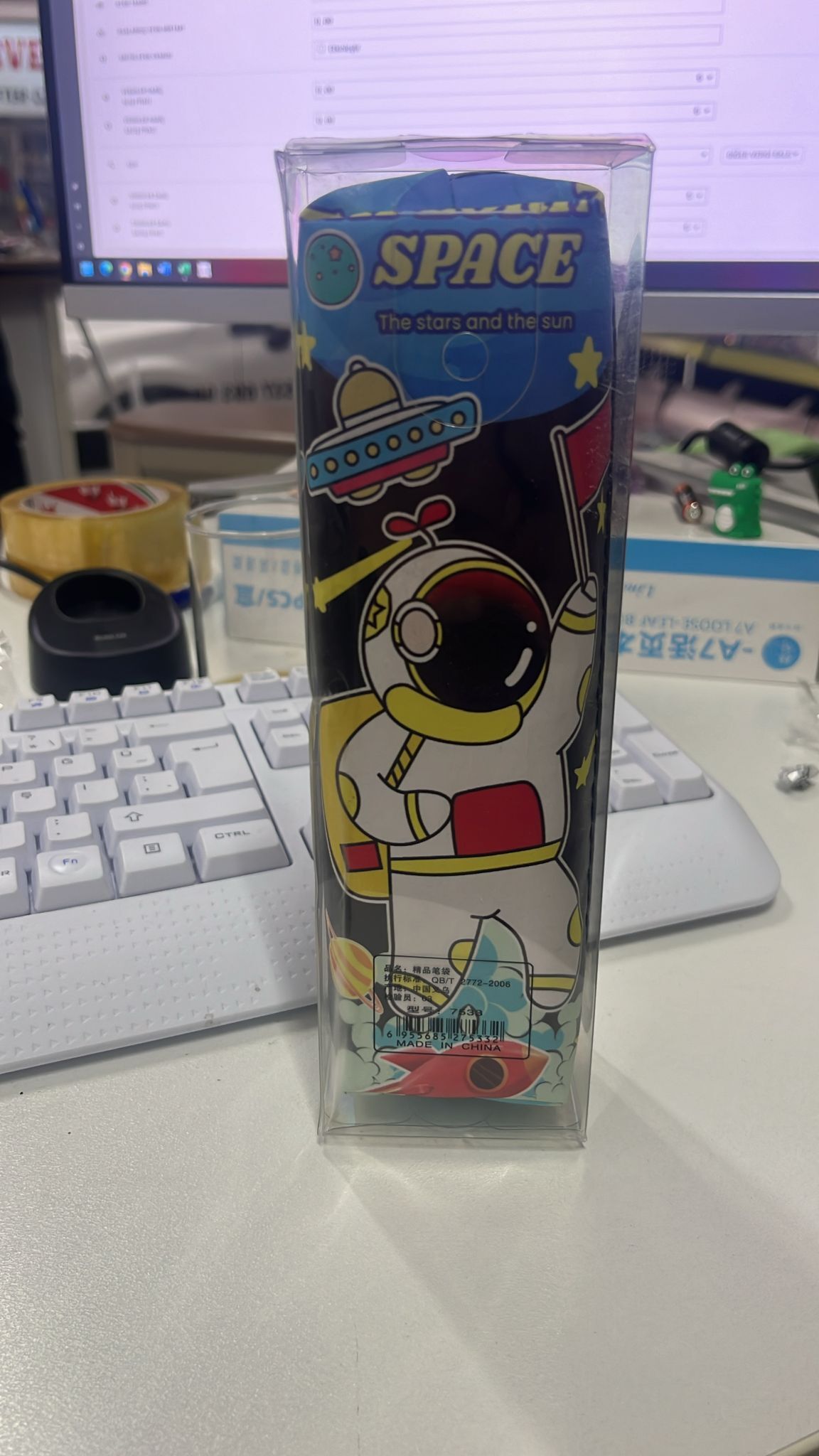 SPACE ASTRONOT KALEM KUTU