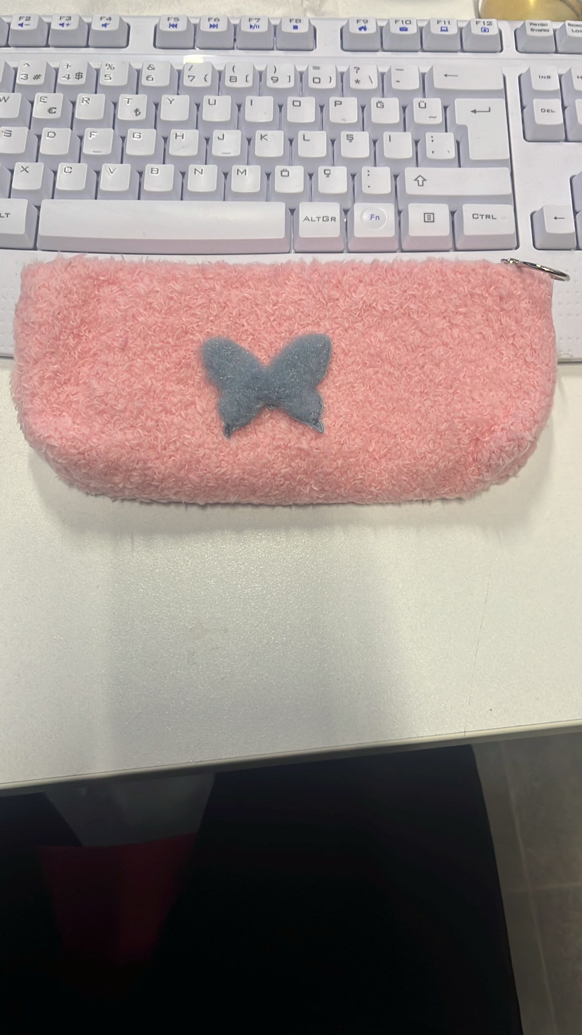 PELUŞ KELEBEK FİGÜRLÜ KALEM KUTU