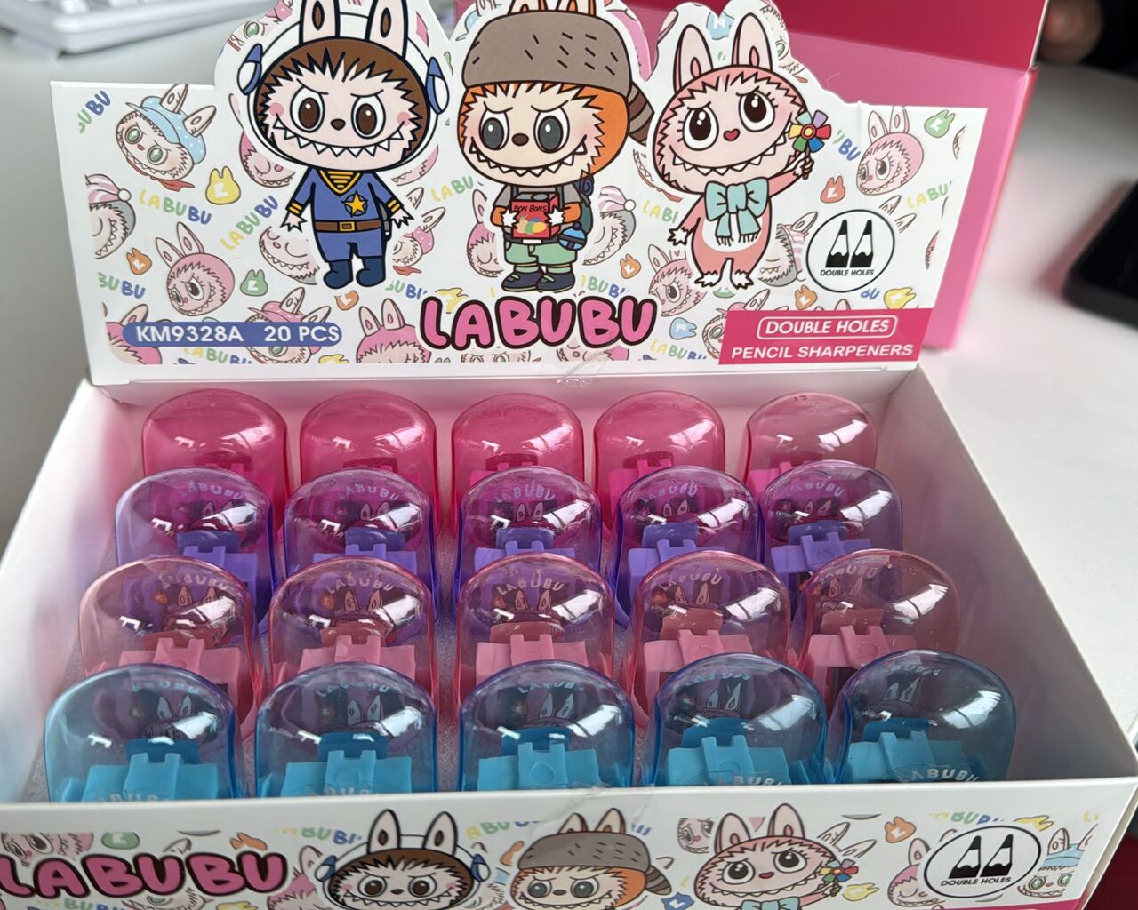 LABUBU ÇİFT HAZNELİ KALEMTRAŞ